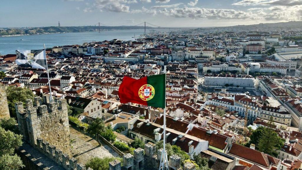 Quelles sont les villes portugaises les plus prisées par les Français ?